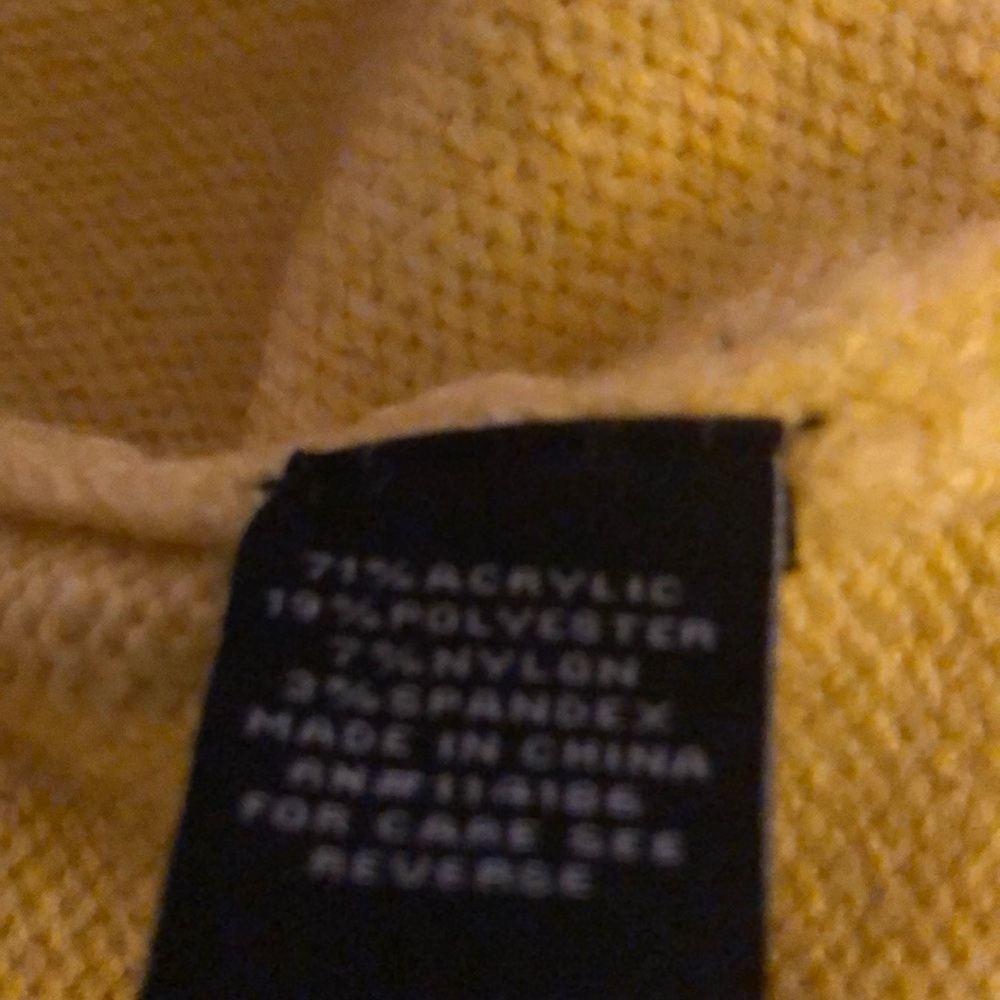 Sweater - Picture 4 of 6